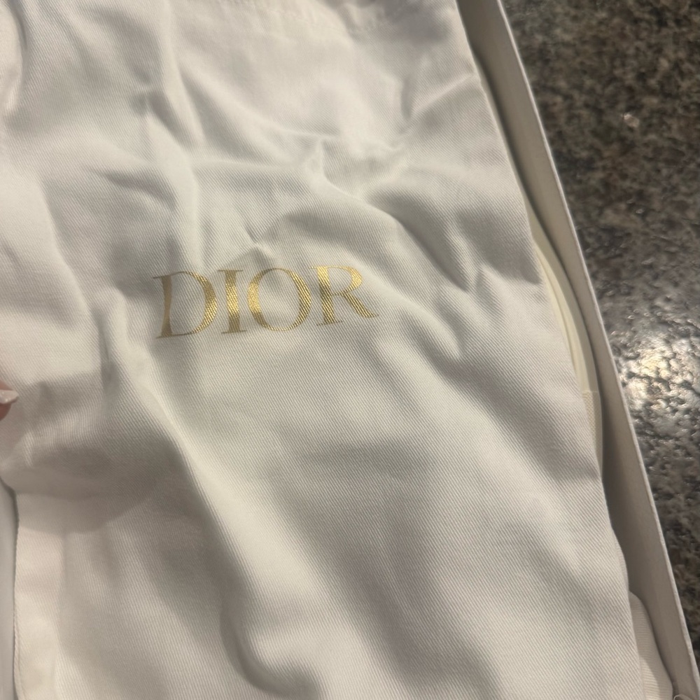 Dior WALK’N’DIOR Sneakers - Picture 5 of 13